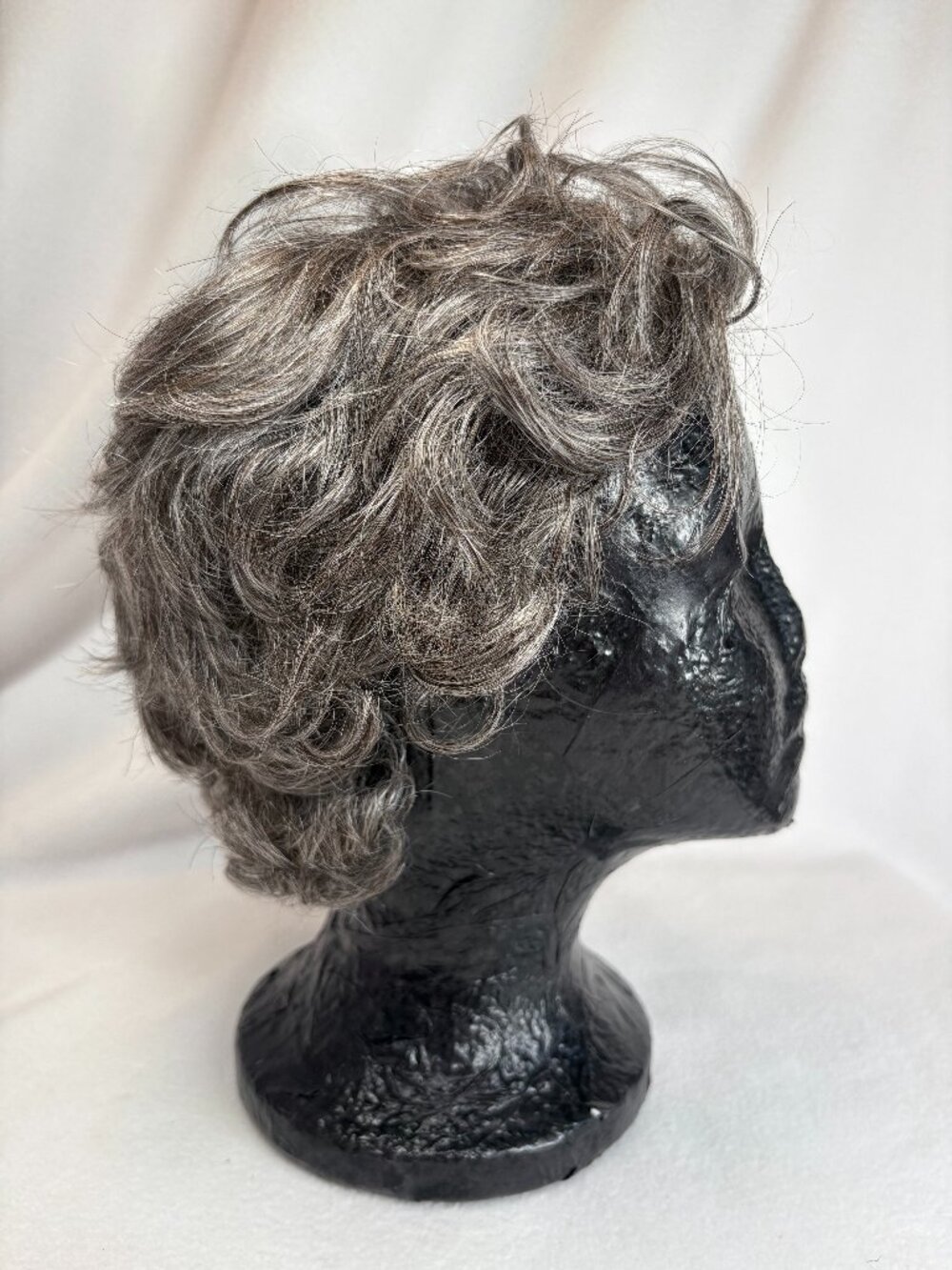 NIB Synthetic Short Curly Wig PLEASURE Paula Young Wigs
